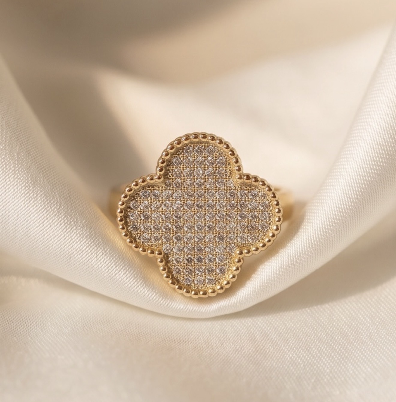 Fleur de Lumiére Ring