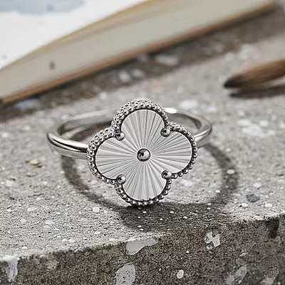 Éclora Ring