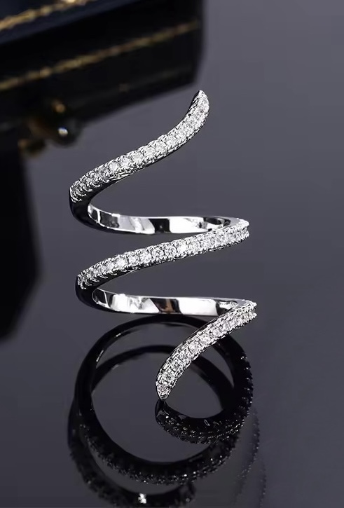 The Snake Pavé Ring